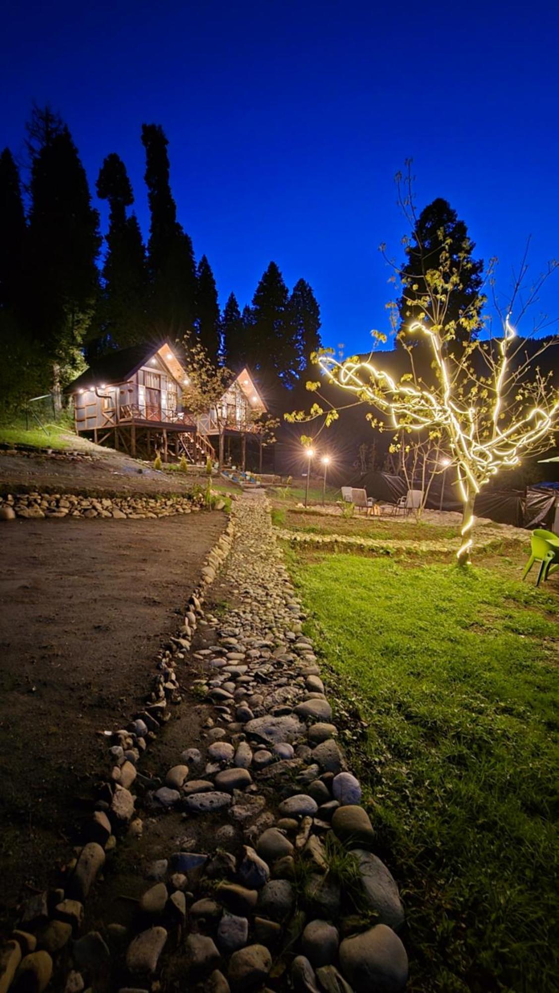 Villa Solomons Gray Tangmarg Esterno foto
