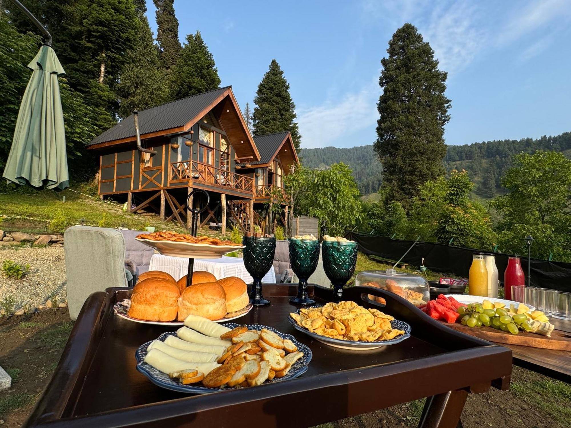 Villa Solomons Gray Tangmarg Esterno foto