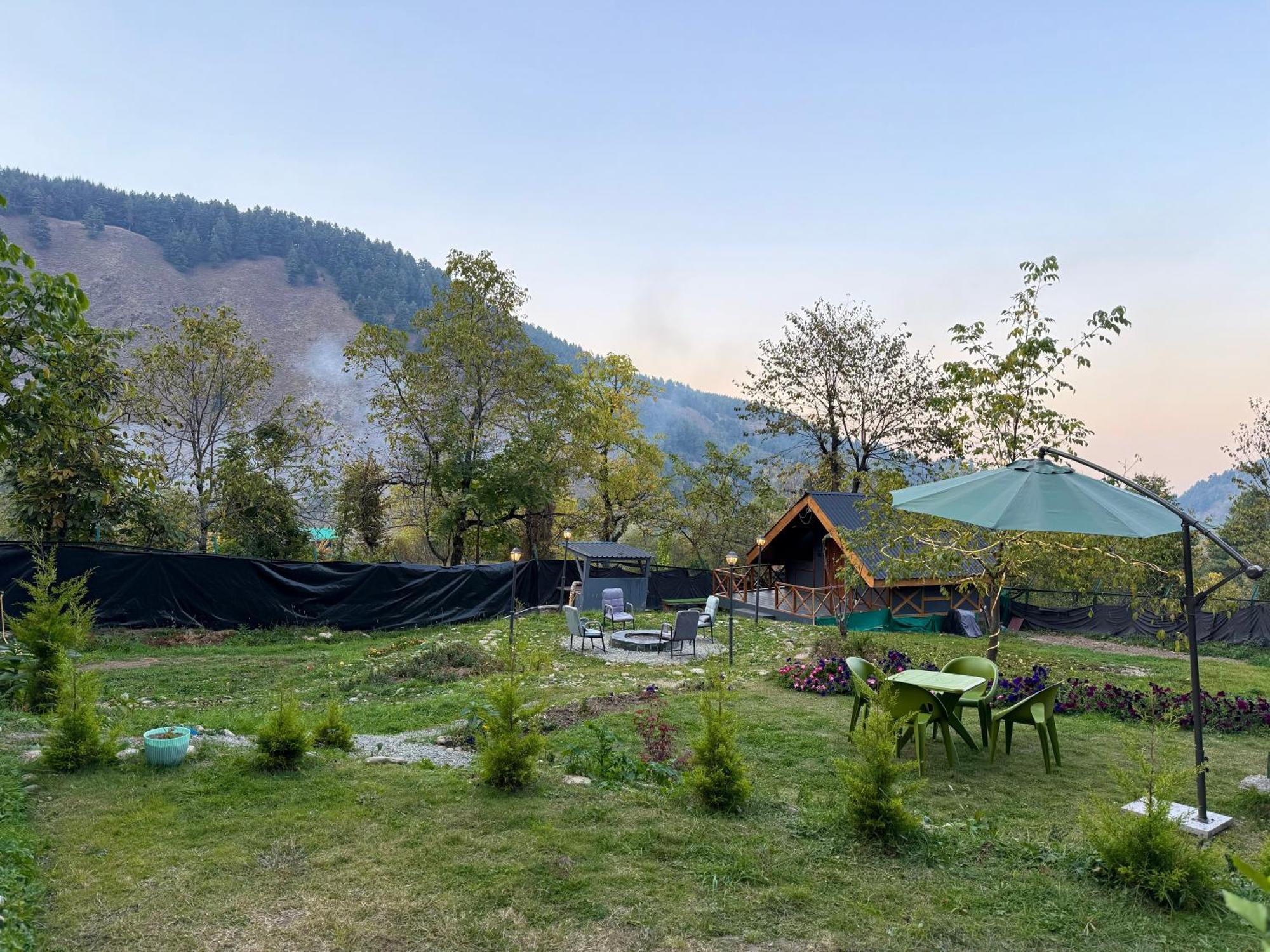 Villa Solomons Gray Tangmarg Esterno foto